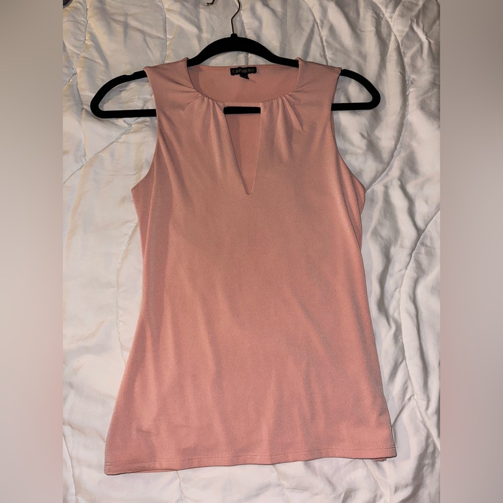 Express Keyhole Tank